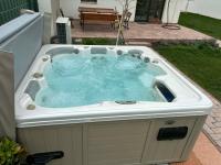 Vadgesztenyés Vendégház - Bed and Breakfast Lipót