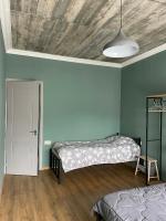 Appartamento con 1 Camera da Letto, Balcone e Vista Montagna 