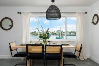 Waterfront Duplex: 3 Blocks to Beach, Hot Tub, SUP - B&B Clearwater Beach