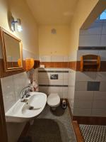 Chambre Quadruple avec Salle de Bains Commune