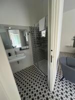 Dreibettzimmer mit Gartenblick