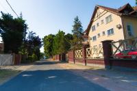 Kadosa Apartman Balatonlelle - B&B Balatonlelle