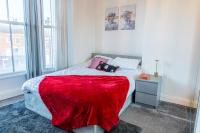 Bright High St Apartment In Heart Of Town Sleeps 6 - Chambres d'hôtes Witham