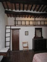 Apartamento de 2 niveles con 2 dormitorios y vistas al jardín