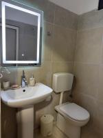 Nena's Holiday Home - Bed and Breakfast Durrës