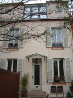 Grande maison 4 chambres, jardin, 3km Paris, proche transports et commerces - Chambres d’hôtes Saint-Denis