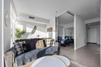 Skyline Condo Downtown Toronto - Bed and Breakfast Toronto