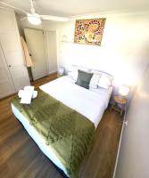 Modern Coastal Cosy Home - Chambres d'hôtes Merotherie