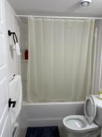 Cozy Basement Suite - B&B Regina