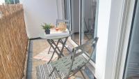 Le Bon Z Enfants Studio cosy avec terrasse - Chambres d'hôtes Saint-Pierre