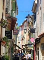 Stylish & Cozy Studio in the Heart of Old Antibes - Chambres d'hôtes Antibes