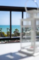 Appartamento con 2 Camere da Letto, Balcone e Vista mare