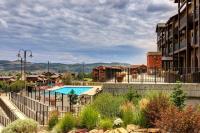 Newly renovated 2nd floor condo with pool hot tub and in home laundry - B&B Heber City