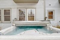 Mountain view home with hot tub fireplace & perfect walk-to-lift location - B&B Park City