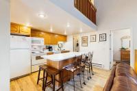 Cozy Family-Friendly Condo With two lofts Shared Pool & Hot Tub - B&B Park City