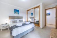 Mira Baia - Meia Praia Family Apartment - Chambres d'hôtes Lagos