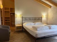 Camera Matrimoniale con Vista Lago