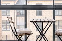 Modern 80m2 Apartment I Balcony I Parking I ᴄᴏʜᴏsᴛ - Chambres d'hôtes Klaipėda