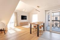 Modern 80m2 Apartment I Balcony I Parking I ᴄᴏʜᴏsᴛ - Chambres d'hôtes Klaipėda