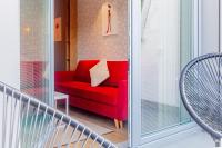 One-Bedroom Apartment with parking