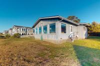 Dog-friendly cottage on the bluff with unobstructed ocean views - B&B Bandon