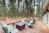 Secluded delight with pools private hot tub & central AC - B&B Black Butte Ranch