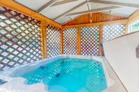 Beautiful & Spacious Family-Friendly Home withFree WiFi Deck and Close to Lakes - Ferienwohnung Florence