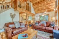 Gorgeous home with views of the river fireplace washer&dryer & dog-friendly - B&B Rhododendron