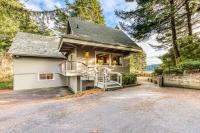 Gorgeous riverfront house with entertainment - near Bay Street and the beach - Chambres d'hôtes Florence