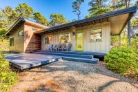 Stunning new home with furnished deck & easy beach access - B&B Florence