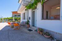 The Tower Retreat – Santa Lucia - Holiday Home - B&B Santa Lucia