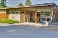 Charming Mountain Condo with Golf Course Views & Nearby Ski Access - Ferienwohnung Welches