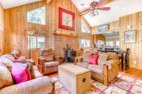 Modern cozy dog-friendly mountain retreat in central location - Chambres d'hôtes Rhododendron