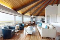 Oceanfront octagon house with panoramic water views WiFi & washer&dryer - B&B Seaside