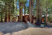Rustic comfy dog-friendly cabin in the pines - walk to homeowners lake & beach - Ferienwohnung Homewood