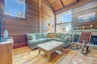 Rustic-chic condo with pool sauna hot tub tennis fireplace game room & deck - Chambres d'hôtes Truckee