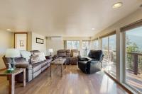 Luxurious home with breathtaking views of the Columbia River - B&B Stevenson