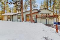 Spacious home with a pool table close to golf skiing hiking & biking - Bed and Breakfast South Lake Tahoe