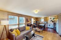 Adorable coastal home near the beach & downtown with deck & private washer&dryer - B&B Manzanita