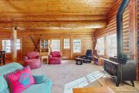 Log Cabin across from Adventure Center 10 min to Truckee & Lake Donner wifi - B&B Truckee