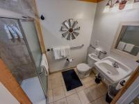 Mountain lakeview hotel family-friendly with golf skiing WiFi & Netflix - Bed and Breakfast Kings Beach