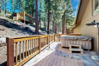 Amazing woodland home with private hot tub fireplace & serene lake view deck - B&B Incline Village