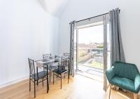 Penthouse apartment in the centre of rayleigh - Pass the Keys - Ferienwohnung Rayleigh