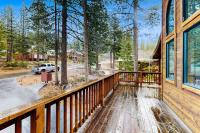 Charming mountain home with game room decks and stunning views - Ferienwohnung Truckee