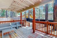 Updated Retreat with Game Room Pool Table & Foosball - B&B South Lake Tahoe