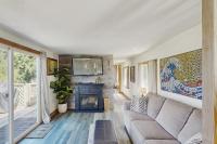 Dog-friendly cabin tucked Into the trees with WiFi washer&dryer & ocean views - B&B Port Orford