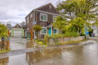 Dog-friendly home 5 blocks from the beach game room & firepit - Ferienwohnung Seaside