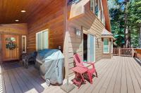 Cozy family-friendly home with wood-burning fireplace loft desk & pool access - B&B Truckee