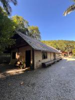 Sítio Rústico com piscina, Ideal para grupos - B&B Guabiruba