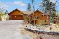 Mountain home with fireplace partial lake views from deck & hot tub - B&B Tahoe City
